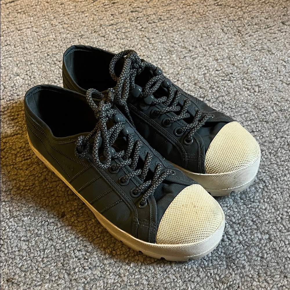 Gola Sneakers with Cream Accents